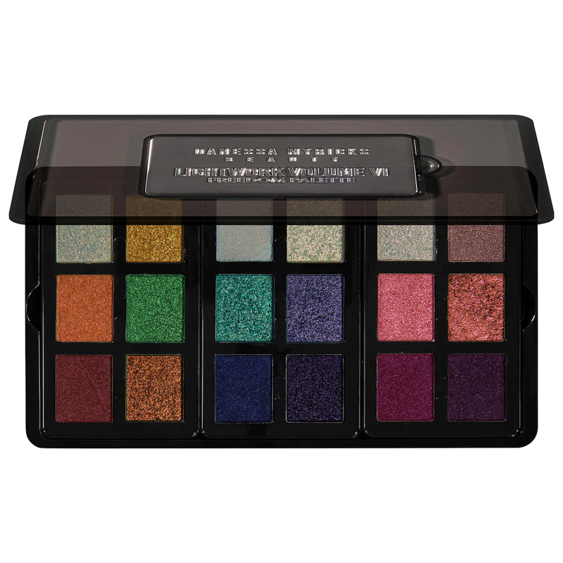 *PREORDEN: LIGHTWORK VI The Freedom Palette: Magnetic, Customizable, Stackable Palette with Illuminating Pigments for Eyes, Face & Lips - Danessa Myricks Beauty / Paleta multiuso para rostro completo