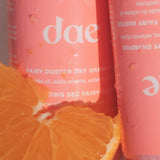 Fairy Duster Volumizing Dry Shampoo Powder - dae / Shampoo en seco aumenta volúmen