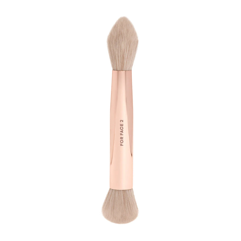 Dual-Ended Complexion Brush - PATRICK TA / Brocha doble punta para ros ...