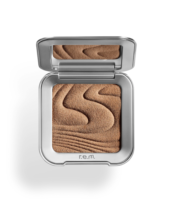 *PREORDEN: Hypernova satin matte bronzer - r.e.m. beauty / Bronceador en polvo