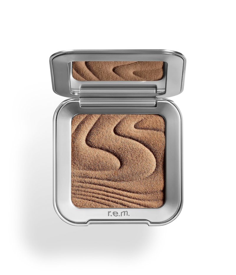 *PREORDEN: Hypernova satin matte bronzer - r.e.m. beauty / Bronceador en polvo